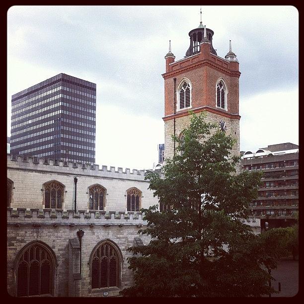 London Photograph - St Giles by N R