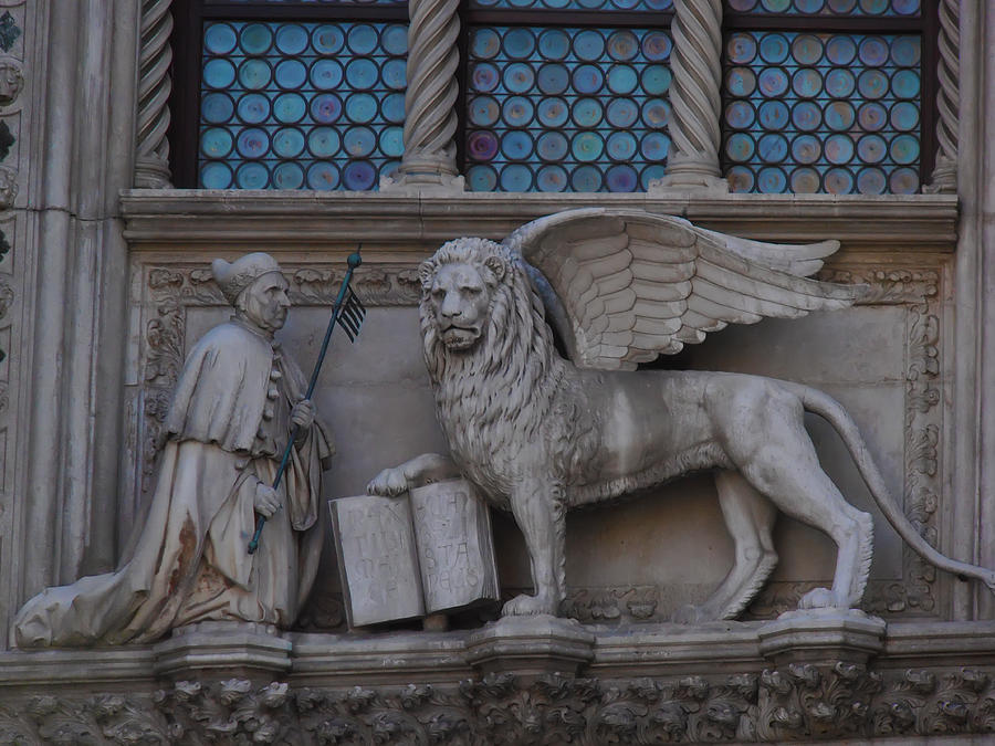 St. Marco and the Lion Photograph by Bill Cannon