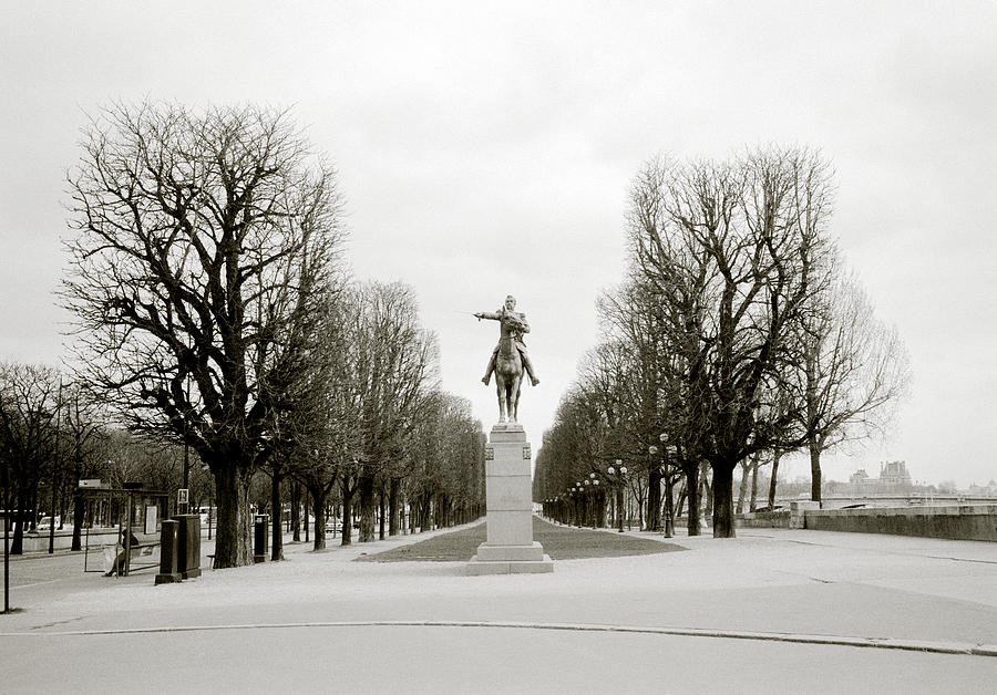 Nostalgia Of Paris Photograph by Shaun Higson