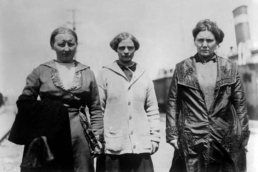 Steerage Survivors, Empress Of Ireland Photograph by Everett