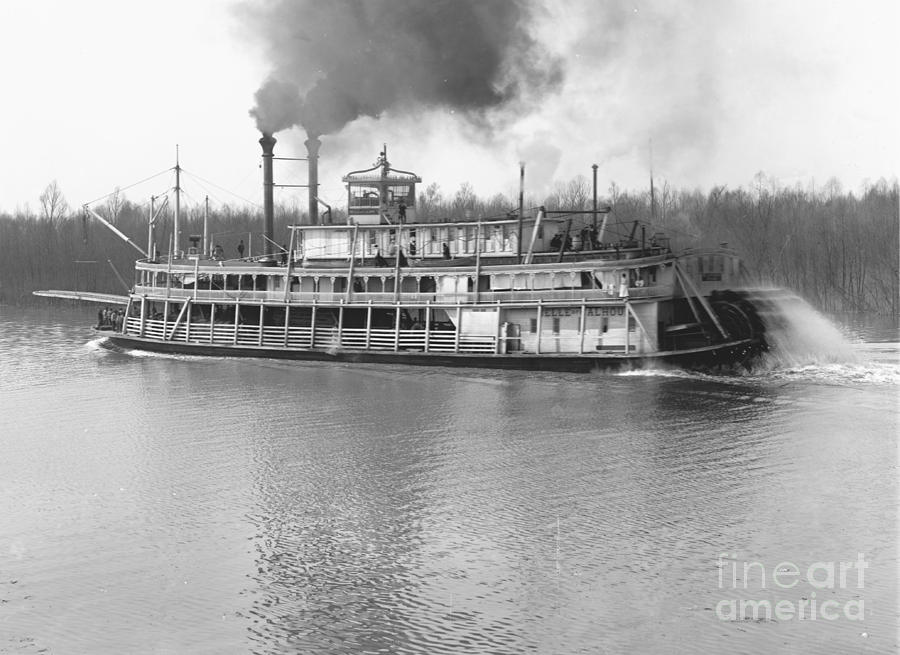Stern-Wheel Steamboat Belle of Calhoun 1906 BW Photograph by Padre Art
