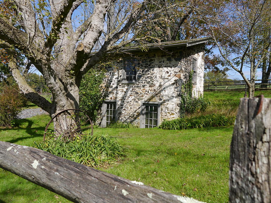 Stone Cottage Photograph by Richard Reeve