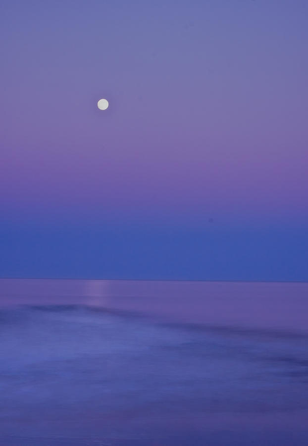 Stone Harbor Moonrise Photograph by Tom Singleton