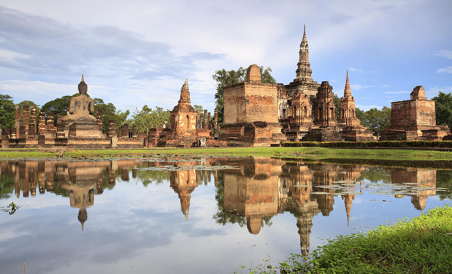 Sukho-Thai historical temple park Photograph by Anek Suwannaphoom