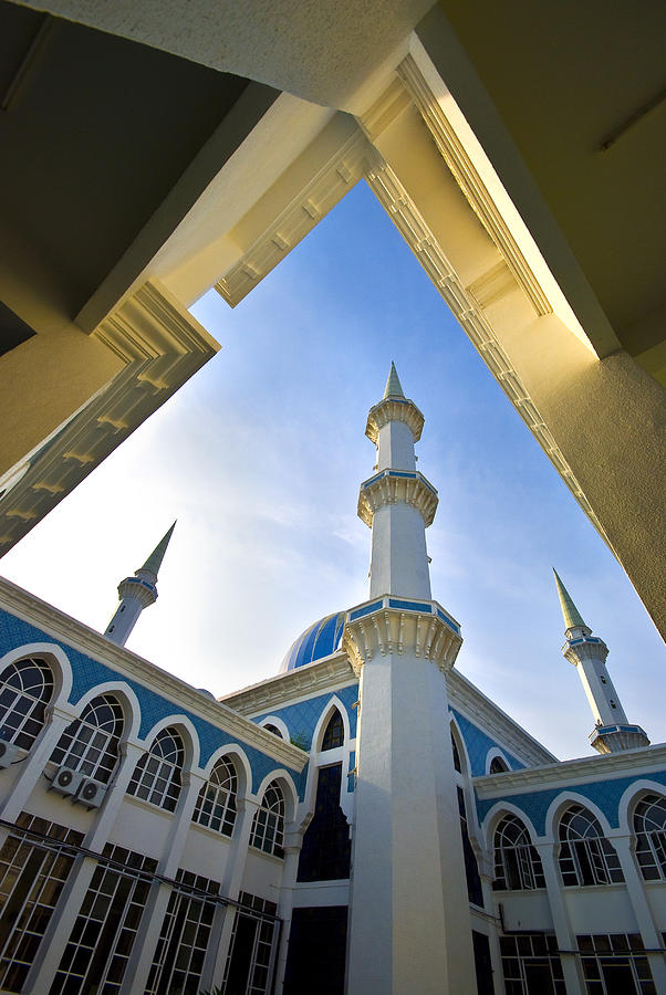 Sultan Ahmad Shah State Mosque Photograph by Ng Hock How