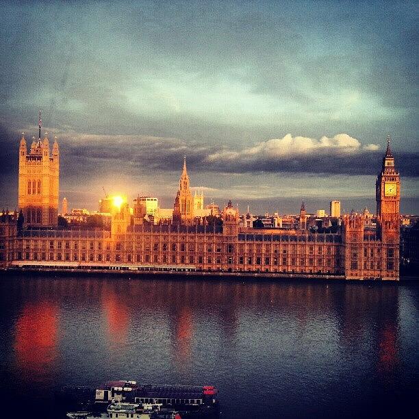 Up Movie Photograph - Sunrise At Work On Nights. #london by Mish Hilas