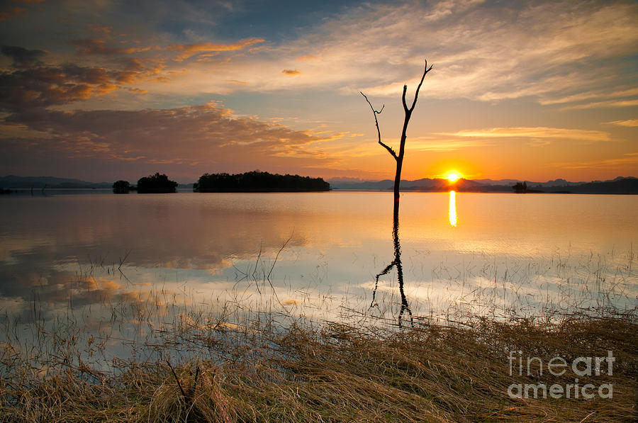 Nature Photograph - Sunset at lake Pompee by Natapong Paopijit