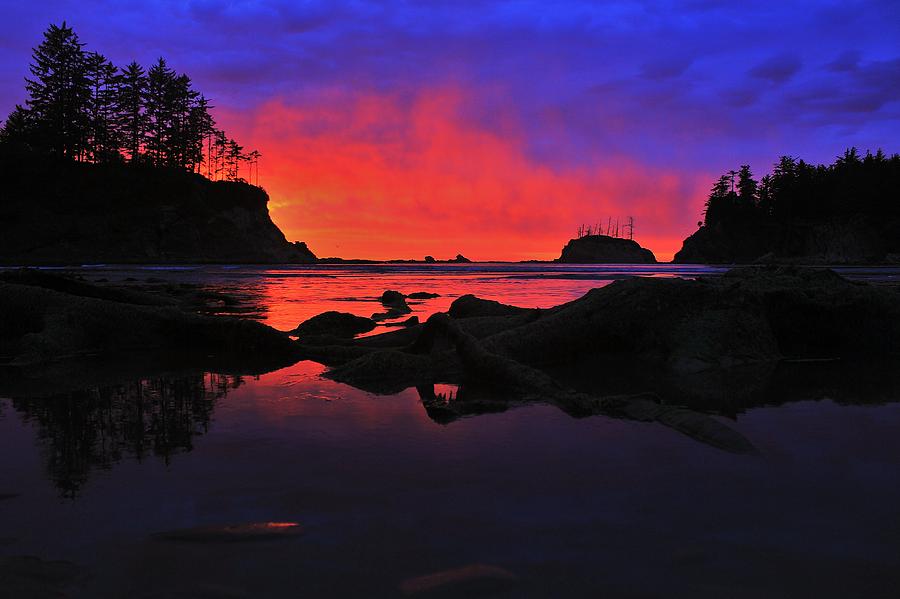 Sunset Photograph - Sunset at Sunset Bay by Benjamin Yeager
