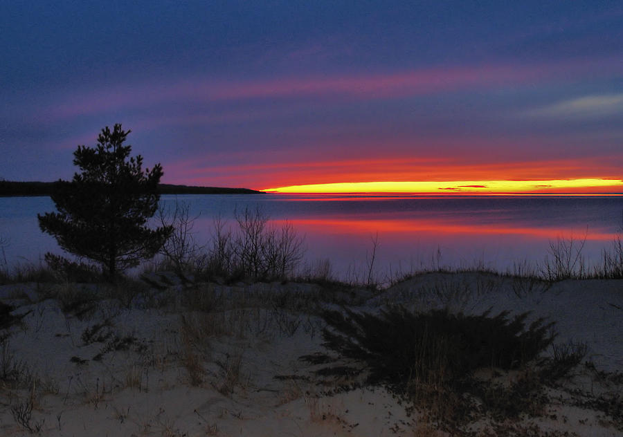 Sunset on Lake Hurons Presque Isle Photograph by Matthew Winn