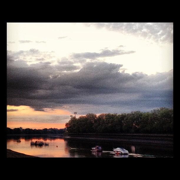 London Photograph - Sunset Over Putney by Maeve O Connell