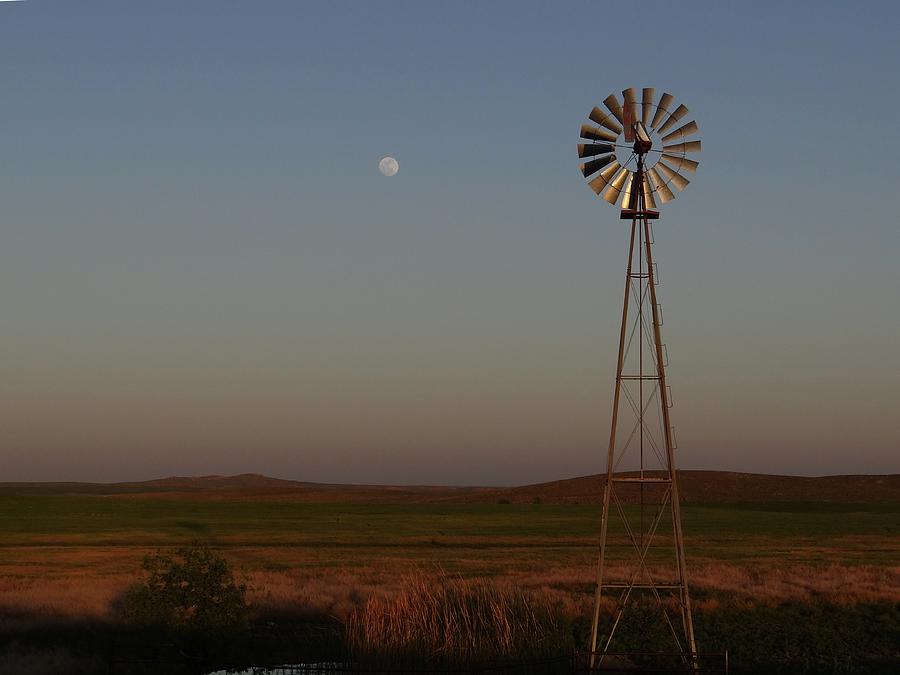 Super Moon Over The Prairie Photograph by Keith Stokes