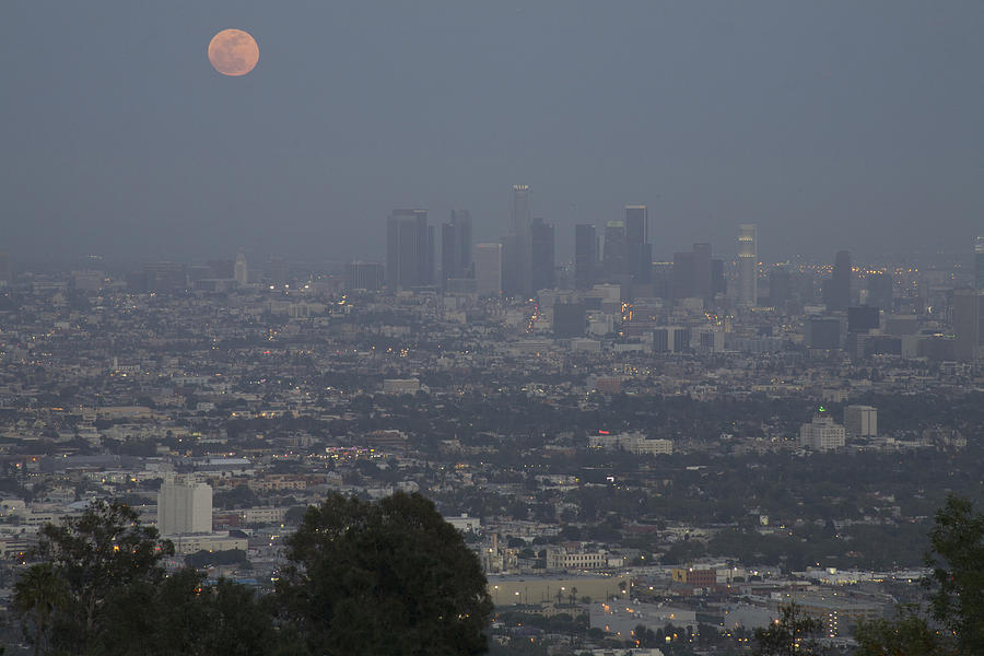 Los Angeles Photograph - Super Moon Rising 2 by Ann Marie Donahue
