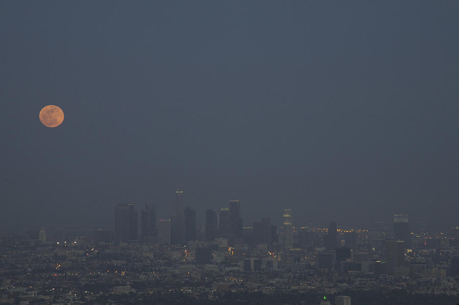 Los Angeles Photograph - Super Moon Rising 4 by Ann Marie Donahue