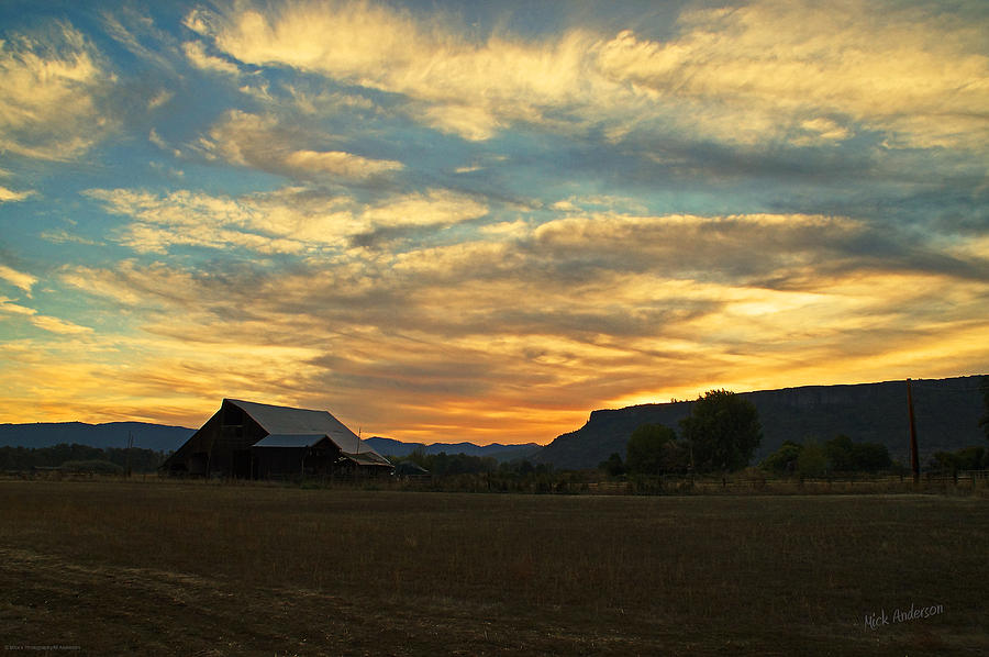 Sunset Photograph - Table Rock Sunset and Barn by Mick Anderson
