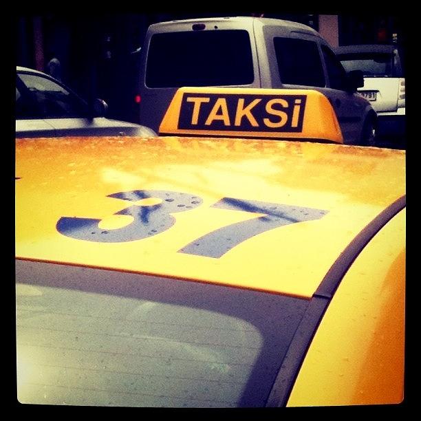 Taxi Distanbul Photograph by Isabel Poulin