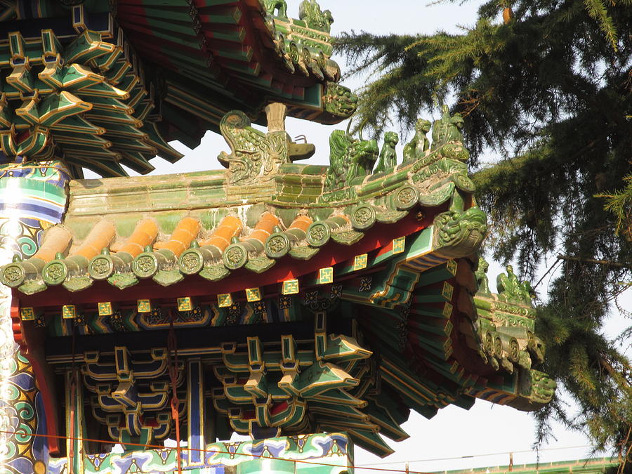 Temple Roof  Photograph by Alfred Ng