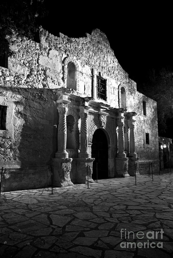 Architecture Photograph - The Alamo at night by Jim Chamberlain