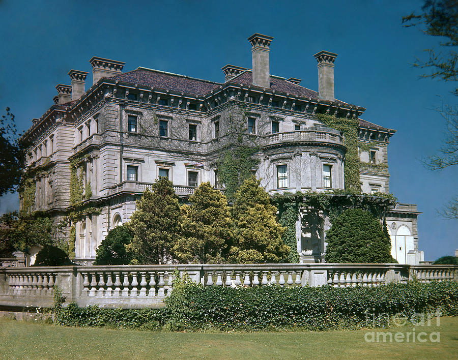The Breakers Mansion Photograph by Photo Researchers