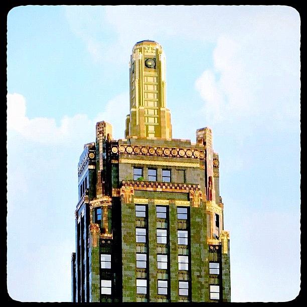 Chicago Photograph - The Carbide And Carbon Building by Christopher Hughes