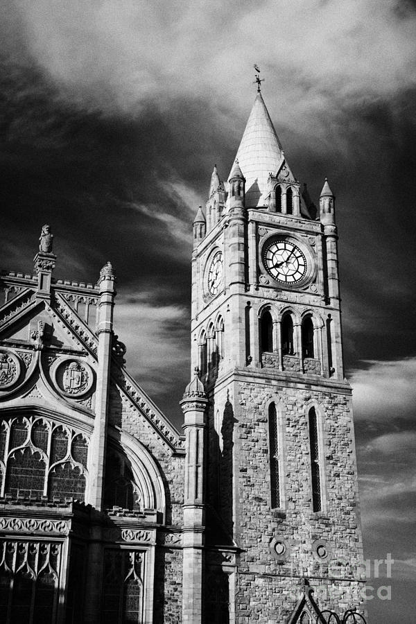 The Clock Tower Of Derrys Guildhall County Derry Northern Ireland ...