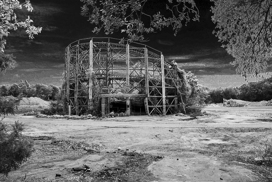 Lincoln Park Photograph - The Comet by Mark Wiley Lincoln Park Photograph - The Comet by Mark Wiley