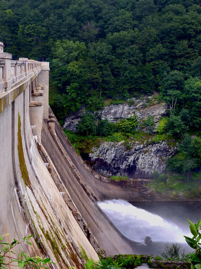 The Dam Wall Photograph by Mark Dodd