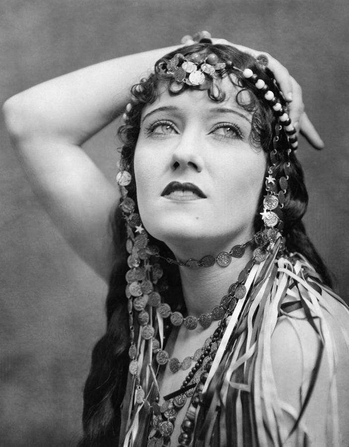 The Great Moment, Gloria Swanson, 1921 Photograph by Everett