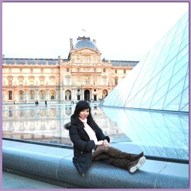 Paris Photograph - The Louvre Museum, Paris by Kelly Custodio Almulla