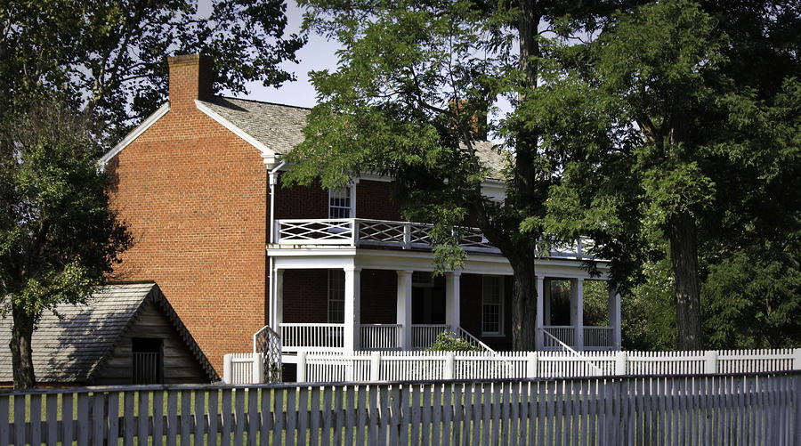Brick Photograph - The McLean House in Appomattox Virgina by Teresa Mucha