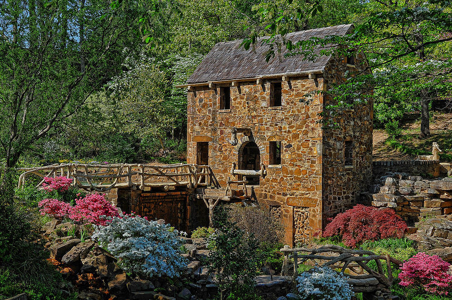 The Old Mill Photograph by Renee Hardison