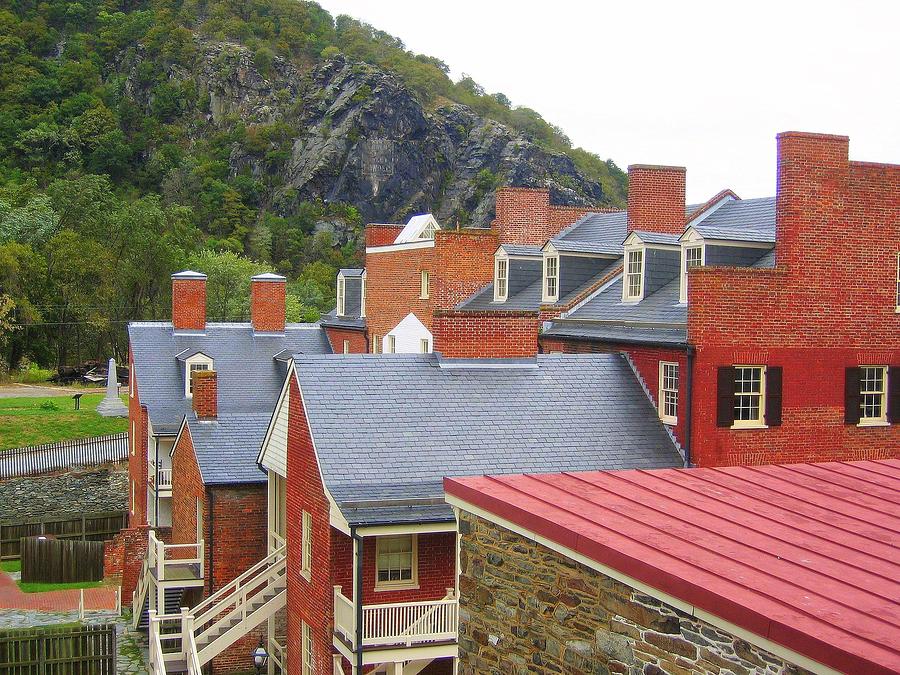 The Red Roofs of Harpers Ferry Photograph by Don Struke