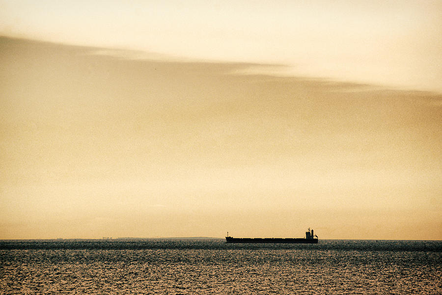 The Ship IV Photograph by Osvaldo Hamer