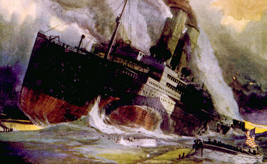 The Sinking Of The Tuscania, British Photograph by Everett