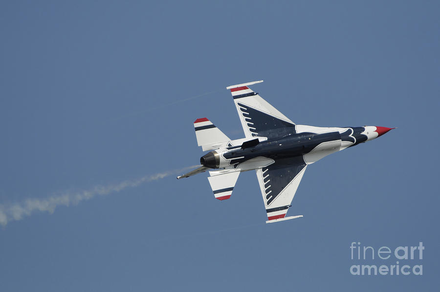 The U.s. Air Force Thunderbirds Perform Photograph by Stocktrek Images
