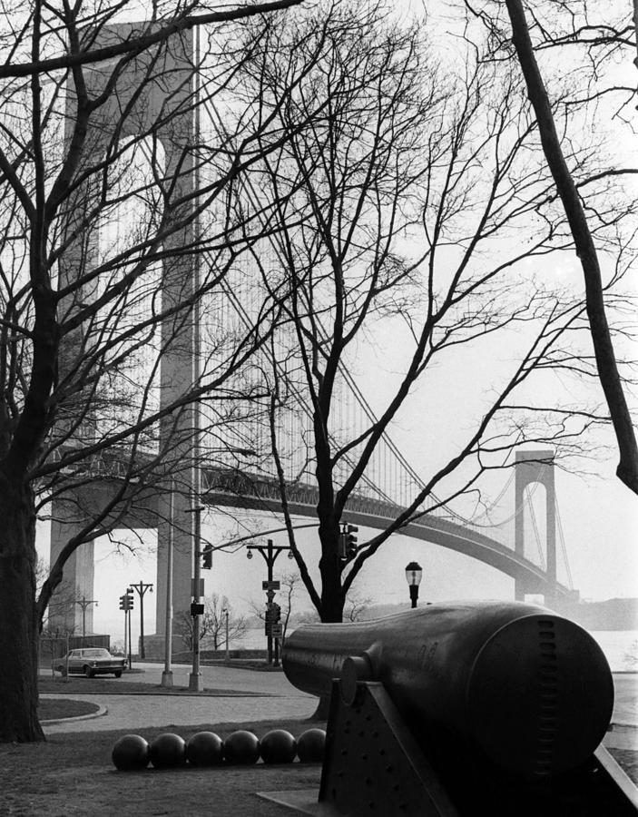 New York City Photograph - The Verrazano-narrows Bridge, New York by Everett