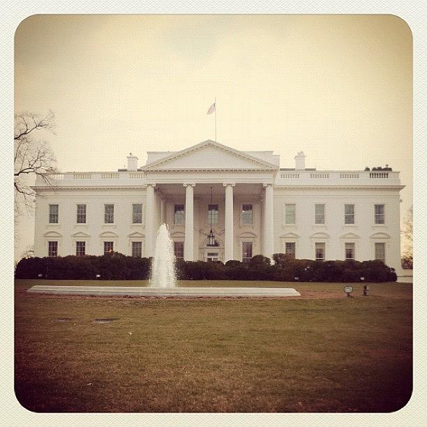 The White house as seen in 1977 Photograph by Darren Price