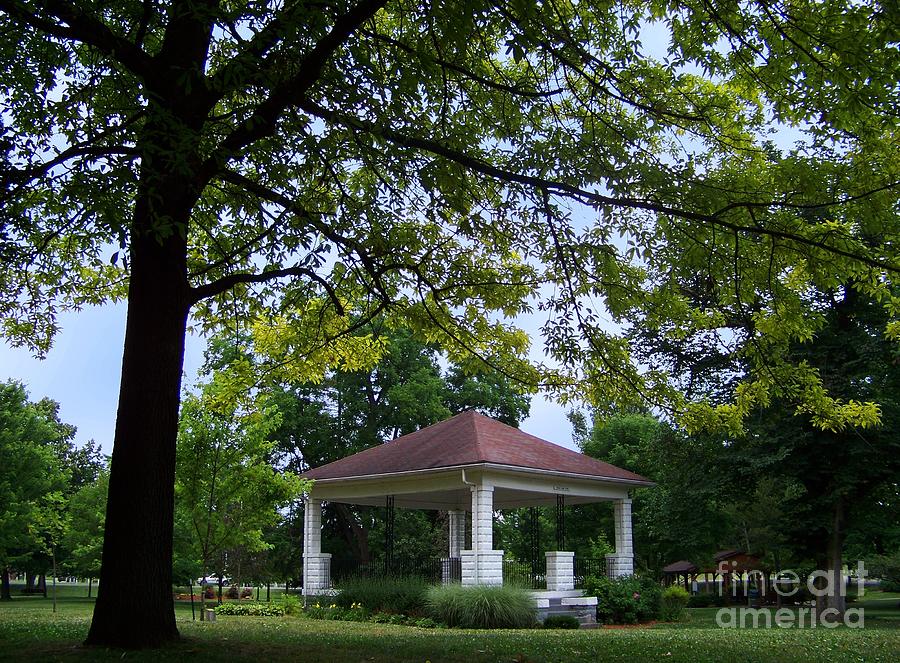 The Yoctangee Park Bandstand Photograph by Charles Robinson