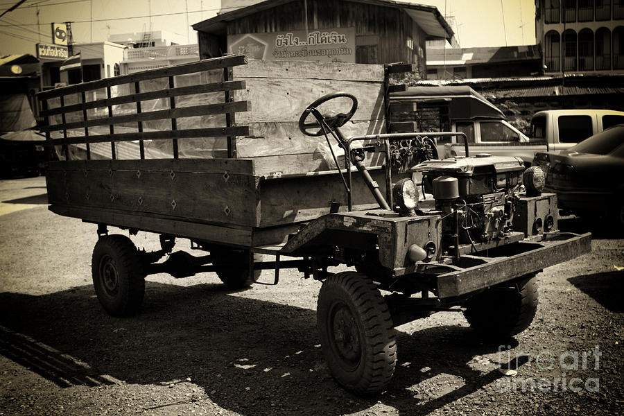 This Old Truck Photograph by Thanh Tran
