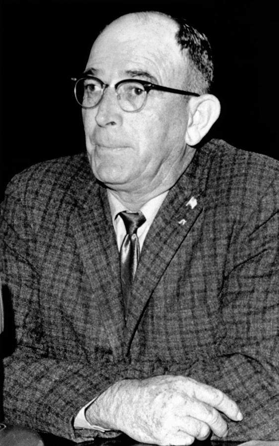 Thomas C. Brock Under Questioning by Everett