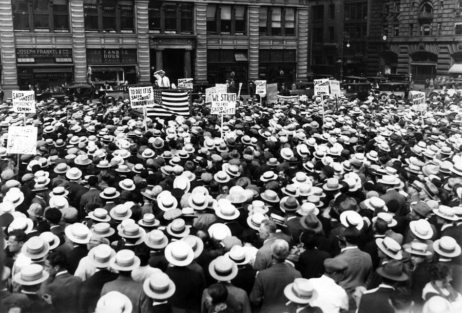 Thousands Of Union Members Attending Photograph by Everett - Fine Art ...