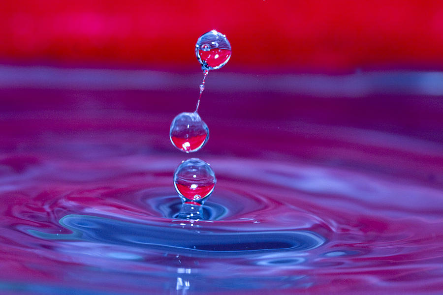 Three Tier Waterdrops Photograph by Trudy Wilkerson