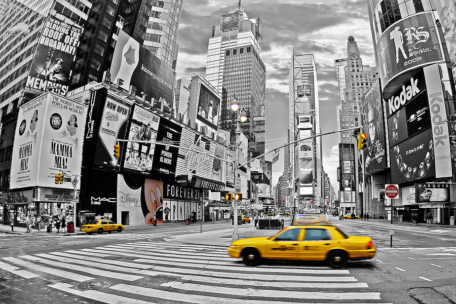 Photographing Billboards : Forever 21 Times Square Billboard