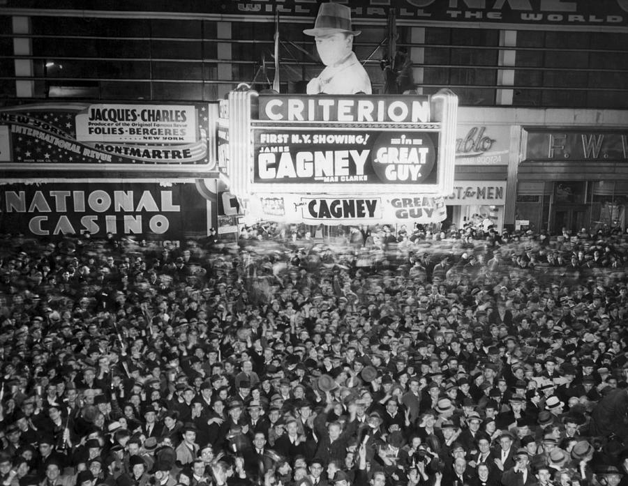New York City Photograph - Times Square Election Crowds by Underwood Archives