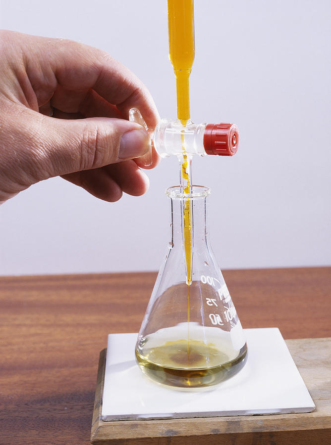 titration-experiment-photograph-by-andrew-lambert-photography-fine