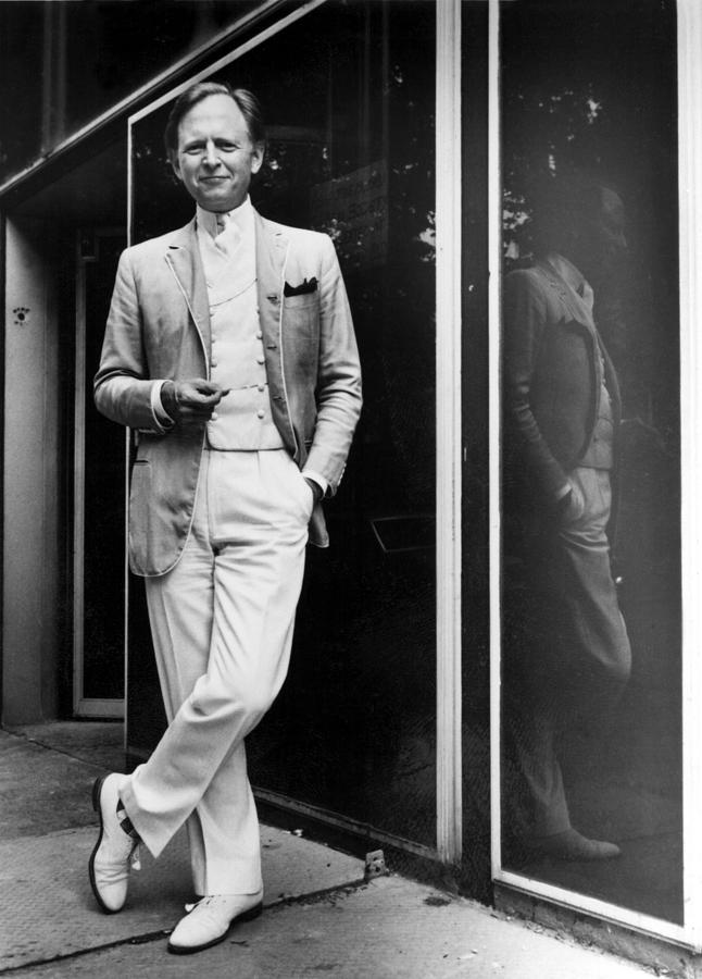 Tom Wolfe In 1981 Photograph by Everett