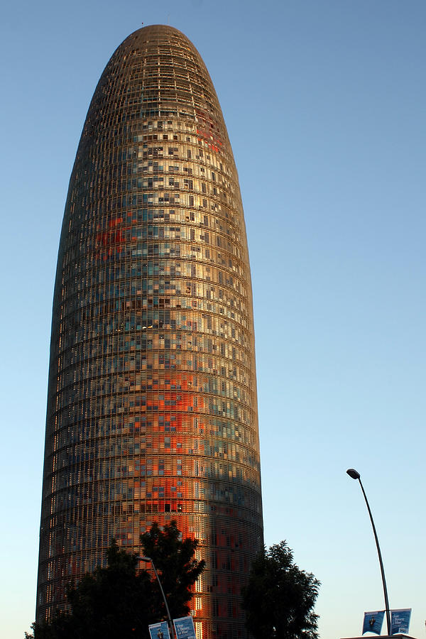 Torre Agbar Photograph by Farol Tomson