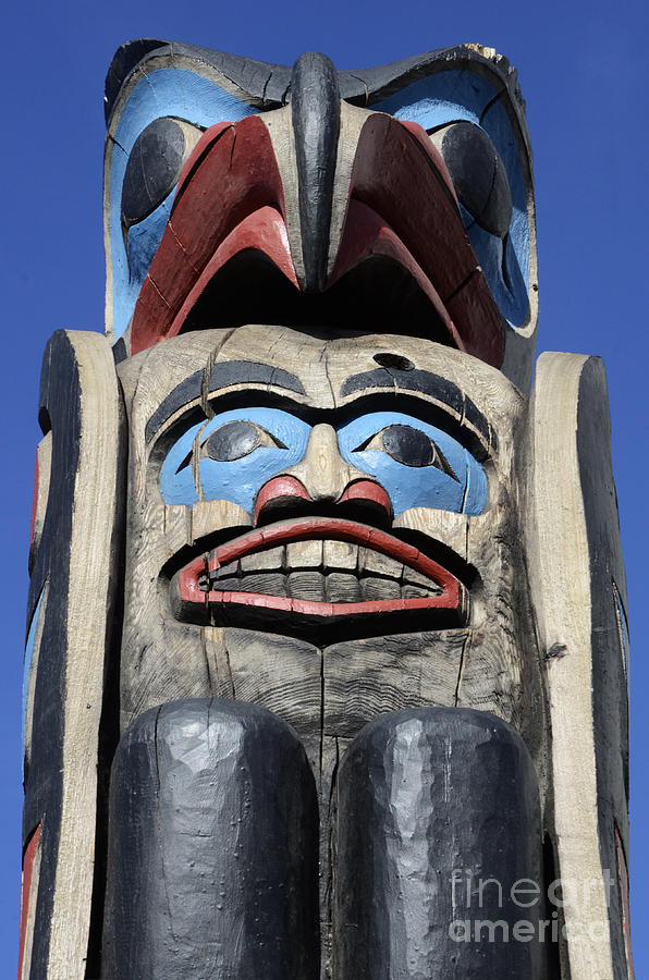 Totem Pole 8 Photograph by Bob Christopher