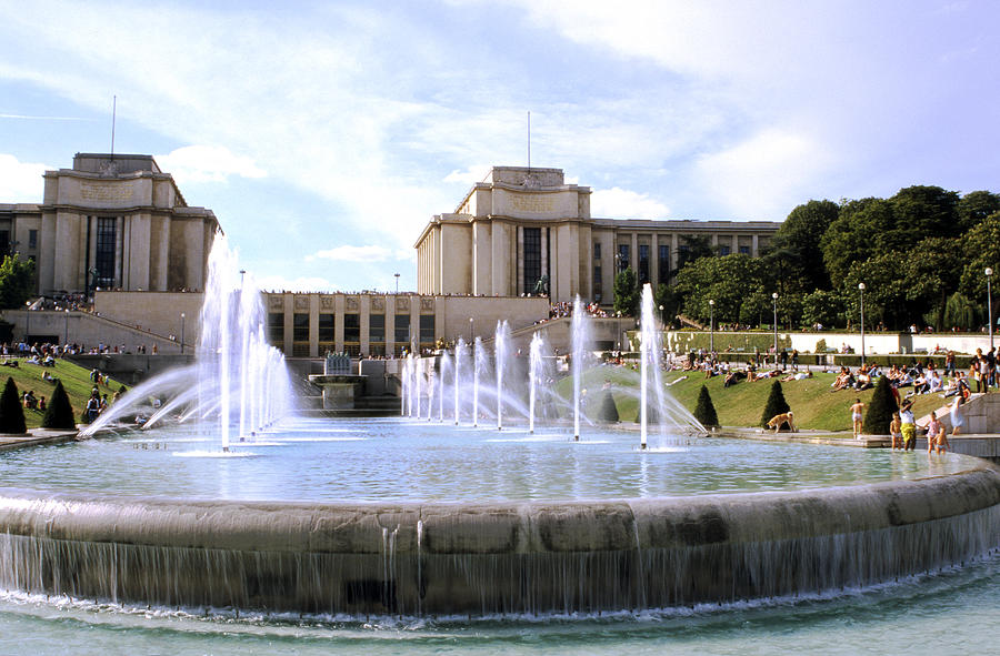 Trocadero Fountains Paris Photograph by House Of Joseph Photography ...