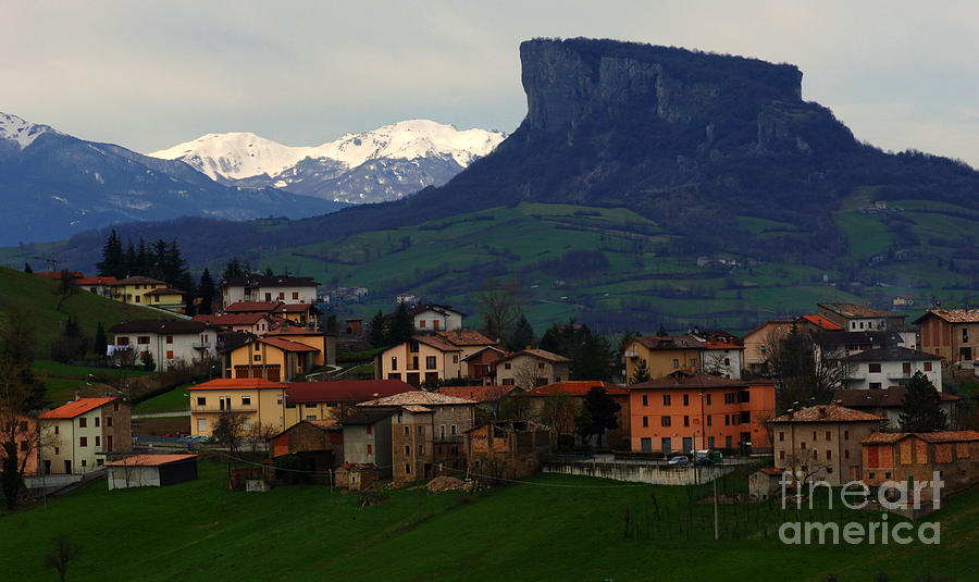 Tuscany Landscape 6 Photograph by Bob Christopher
