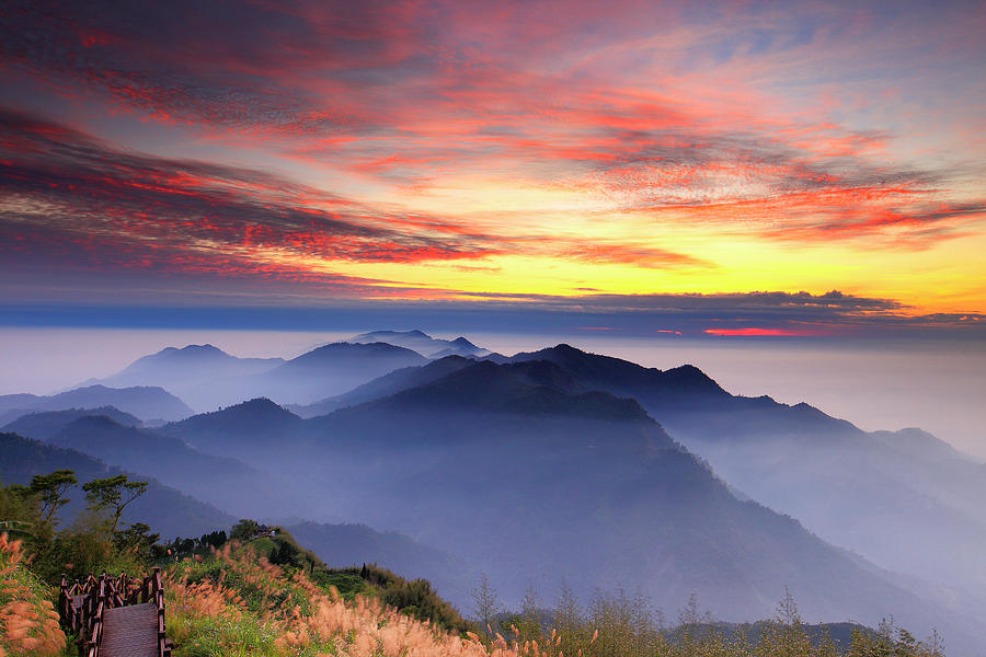 Twilight At Sidingshan Photograph by Thunderbolt_TW (Bai Heng-yao ...